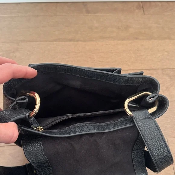 Marc Jacobs Black Pebbled Leather Saddle Crossbody Bag - Picture 4 of 7